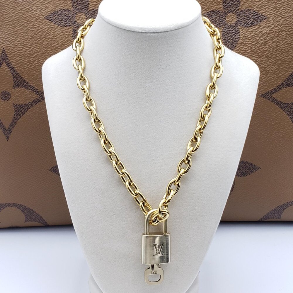 18K Gold-Plated Necklace with Authentic Louis Vuitton Padlock - Picture 1 of 12